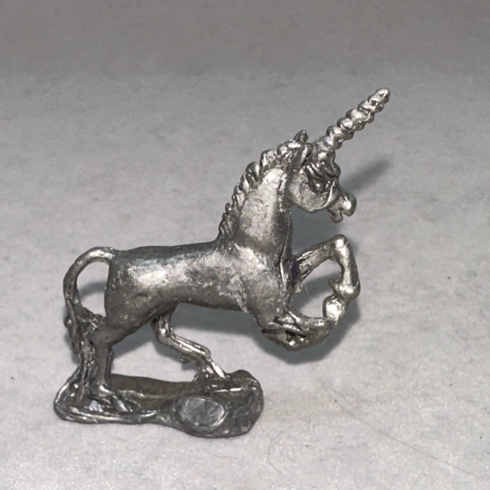 Pewter Fantasy Mythical Fairy Tale Unicorn Horn Leap Mini Figurine LOTR GOT RPG